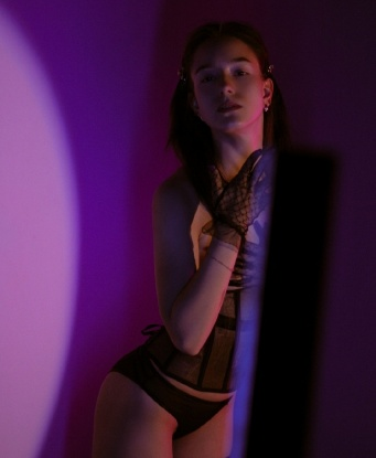 С моим опытом и креативностью я гарантирую, что каждая наша встреча будет незабываемой. В моих руках ты познаешь настоящий удовлетворяющий релакс и волнующие эмоции. Позвól мне побаловать тебя моими услугами, полными страсти и чувственности. Мои фото подтверждают мою красоту и я уверена, что оставят незабываемое впечатление. Доверься мне и открой новые грани наслаждения. Жду звонка от тебя, чтобы наши фантазии стали реальностью. 💋🔥 2210, 22 года